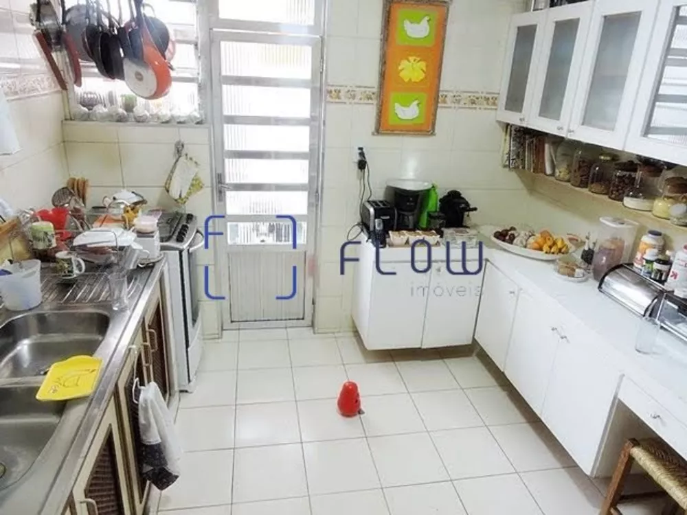 Apartamento à venda com 3 quartos, 107m² - Foto 4