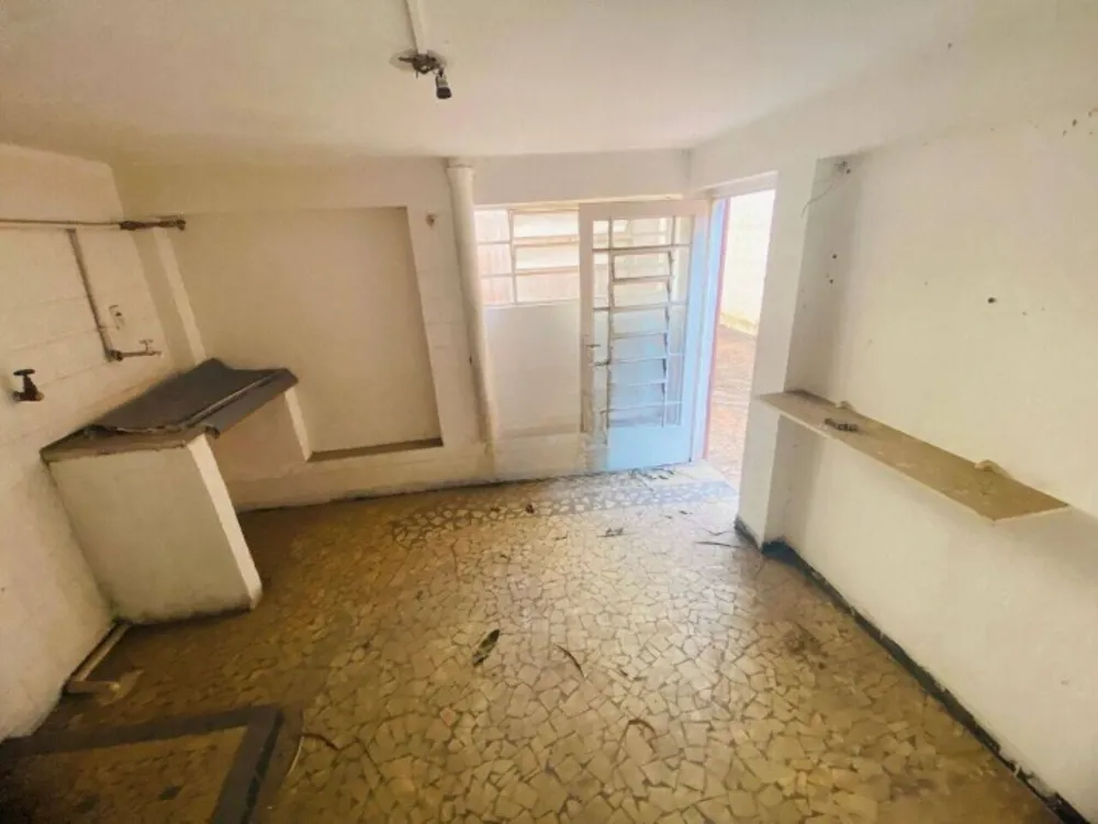 Sobrado, 6 quartos, 195 m² - Foto 2