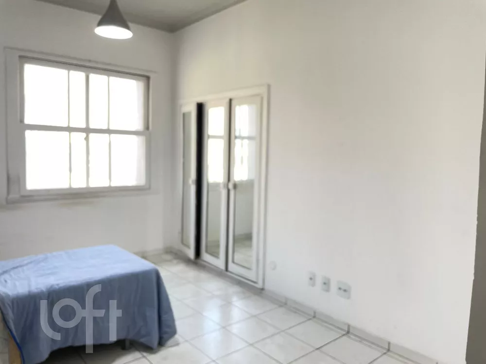 Apartamento à venda com 1 quarto, 50m² - Foto 2