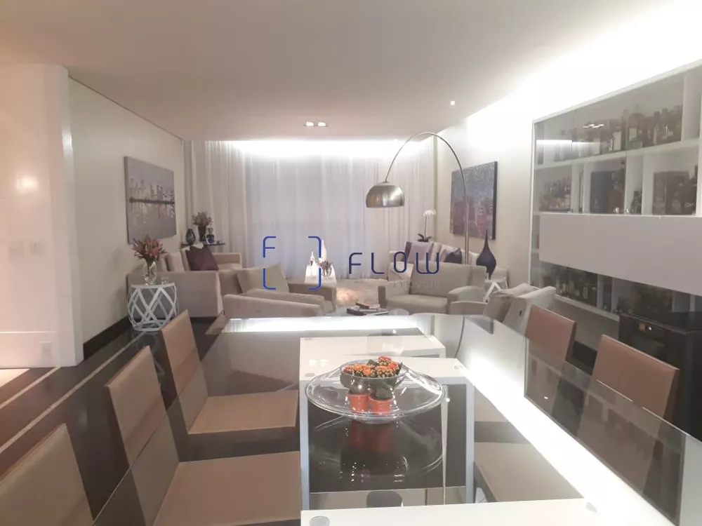 Apartamento à venda com 4 quartos, 250m² - Foto 3