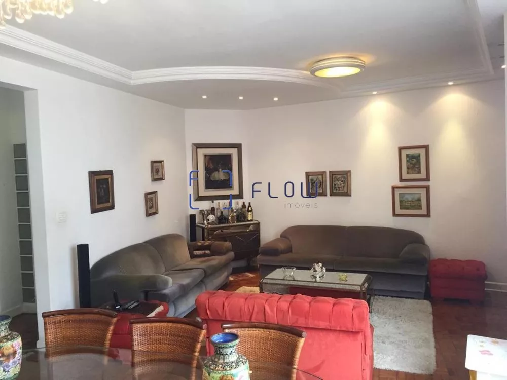 Apartamento à venda com 3 quartos, 180m² - Foto 1