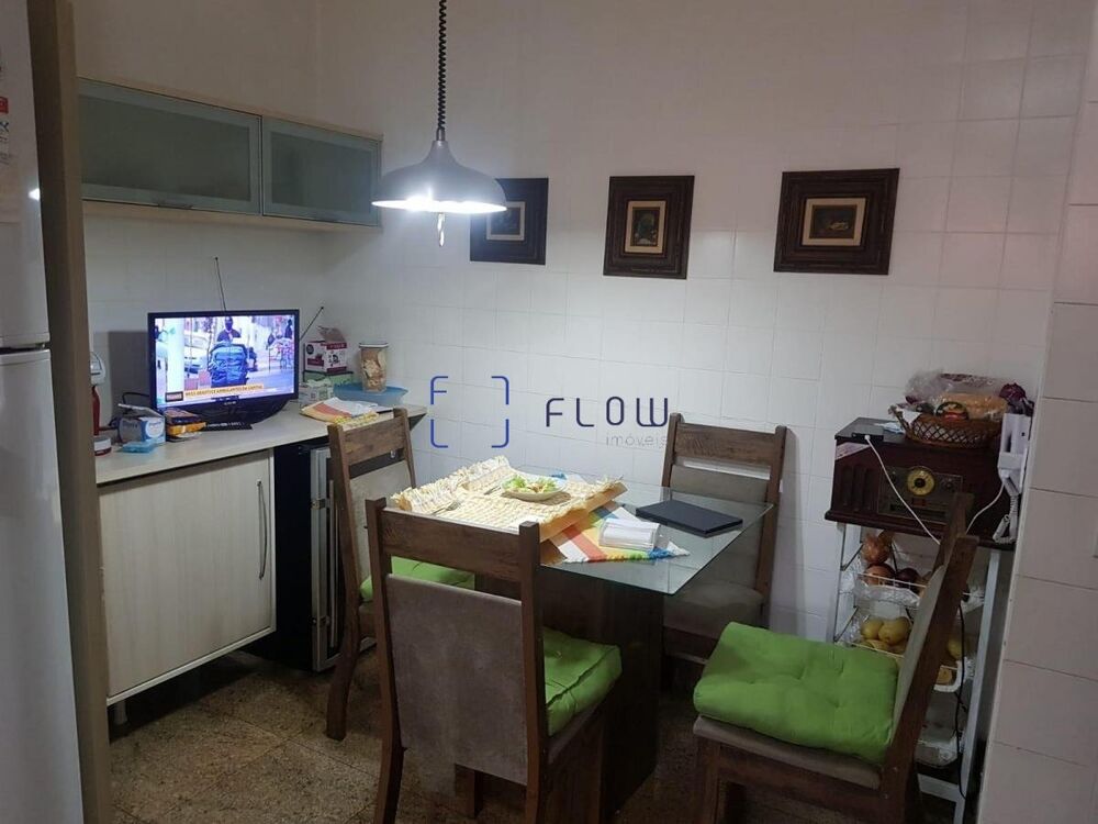 Apartamento à venda com 3 quartos, 170m² - Foto 7