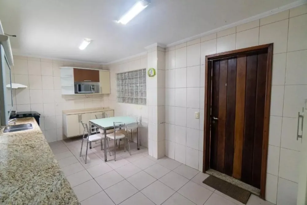 Casa, 3 quartos, 225 m² - Foto 7