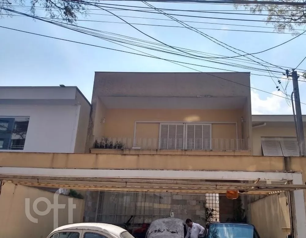 Casa à venda com 4 quartos, 300m² - Foto 1