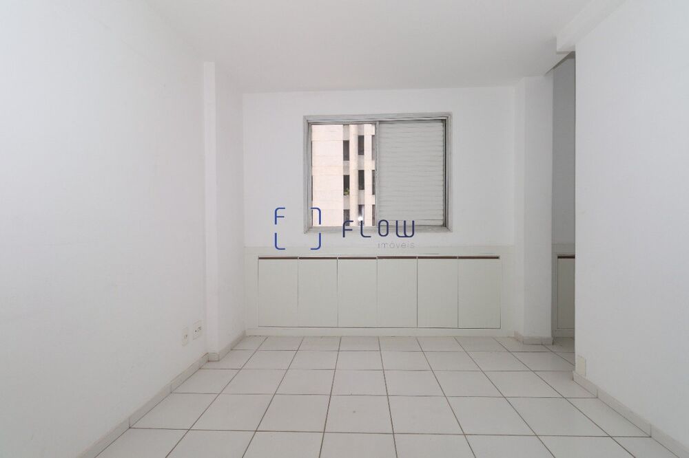Apartamento para alugar com 2 quartos, 180m² - Foto 18
