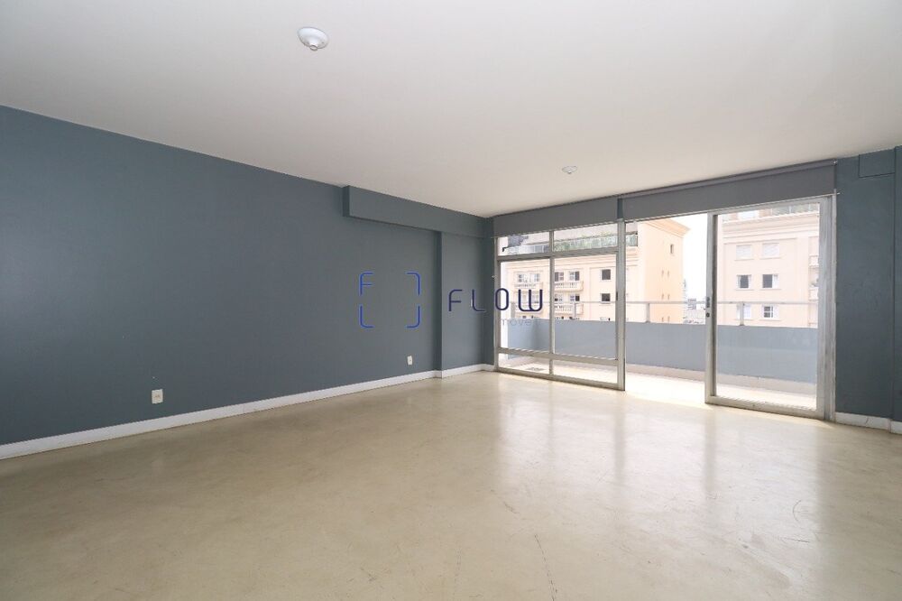 Apartamento para alugar com 2 quartos, 180m² - Foto 1