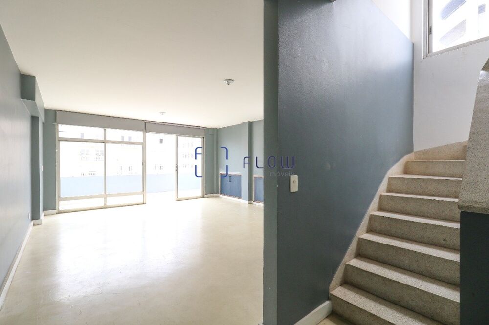 Apartamento para alugar com 2 quartos, 180m² - Foto 13