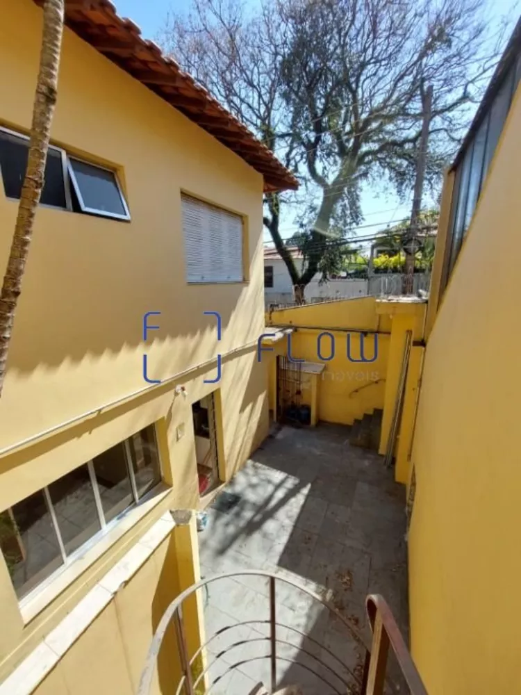 Casa à venda e aluguel com 6 quartos, 311m² - Foto 2