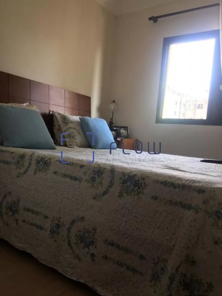 Apartamento à venda com 3 quartos, 77m² - Foto 2