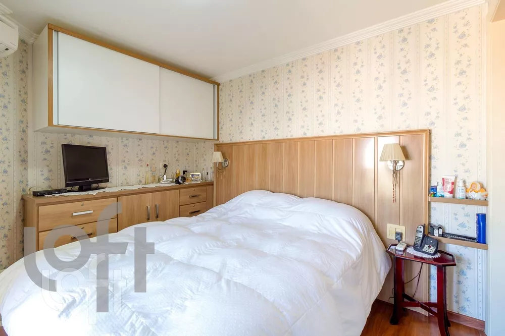 Apartamento à venda com 3 quartos, 181m² - Foto 4