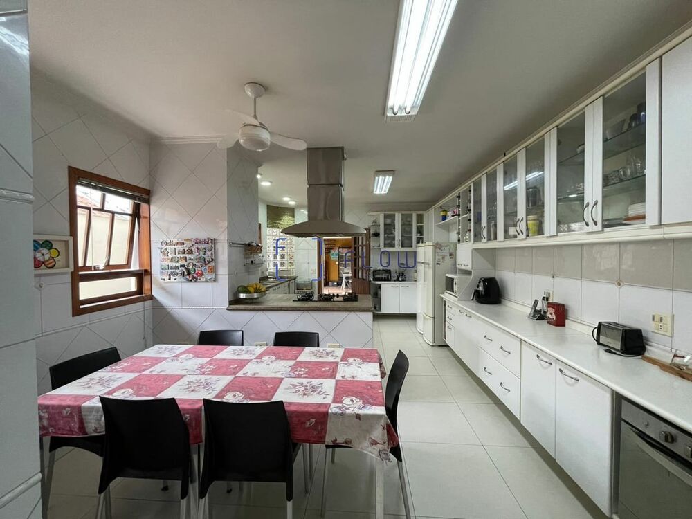 Casa, 3 quartos, 285 m² - Foto 10
