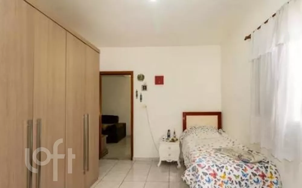 Casa à venda com 8 quartos, 250m² - Foto 4