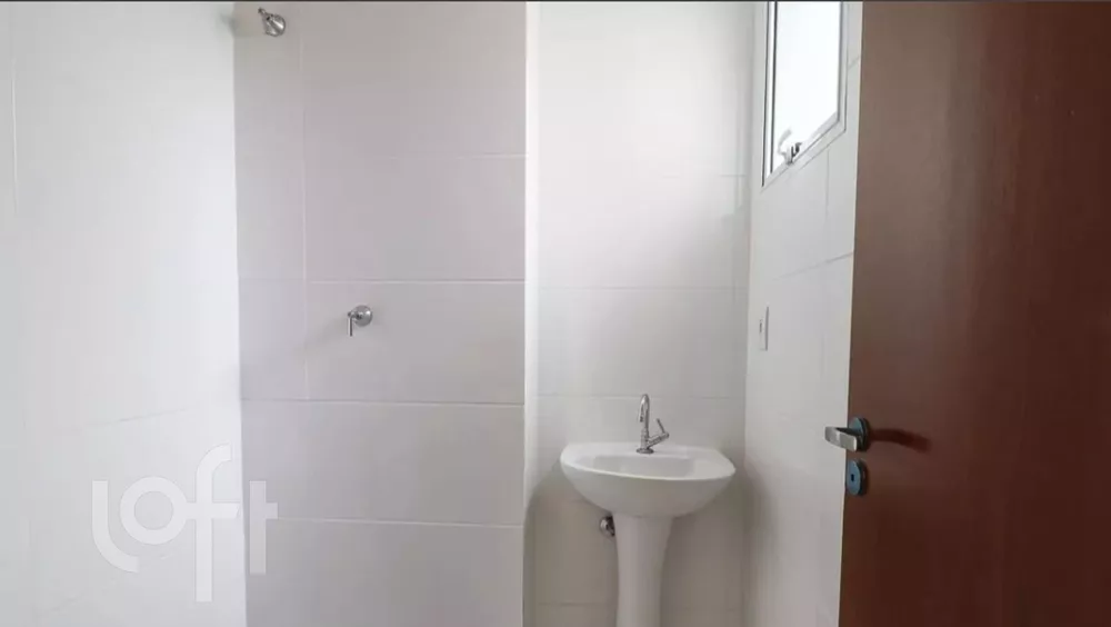 Apartamento à venda com 2 quartos, 80m² - Foto 4