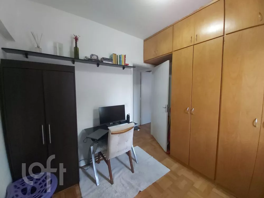 Apartamento à venda com 2 quartos, 67m² - Foto 2