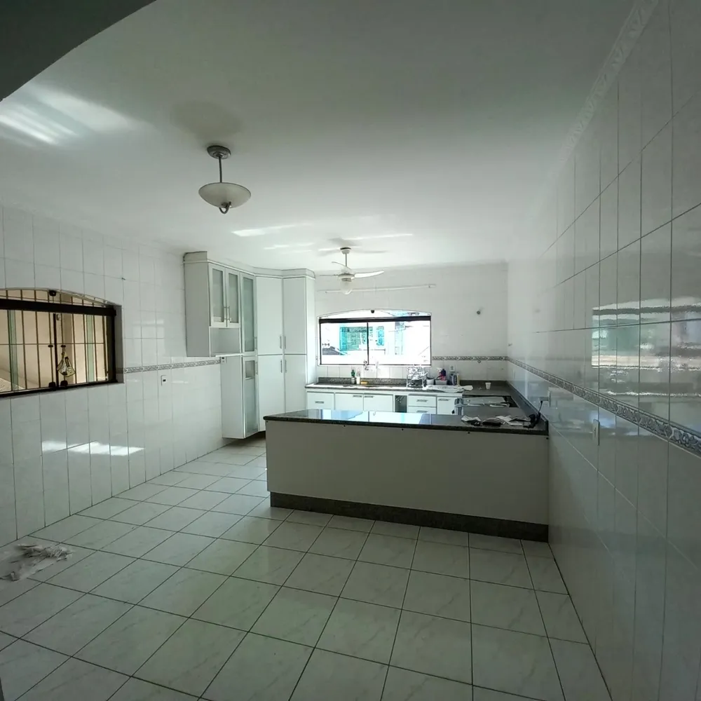 Casa, 3 quartos, 205 m² - Foto 7