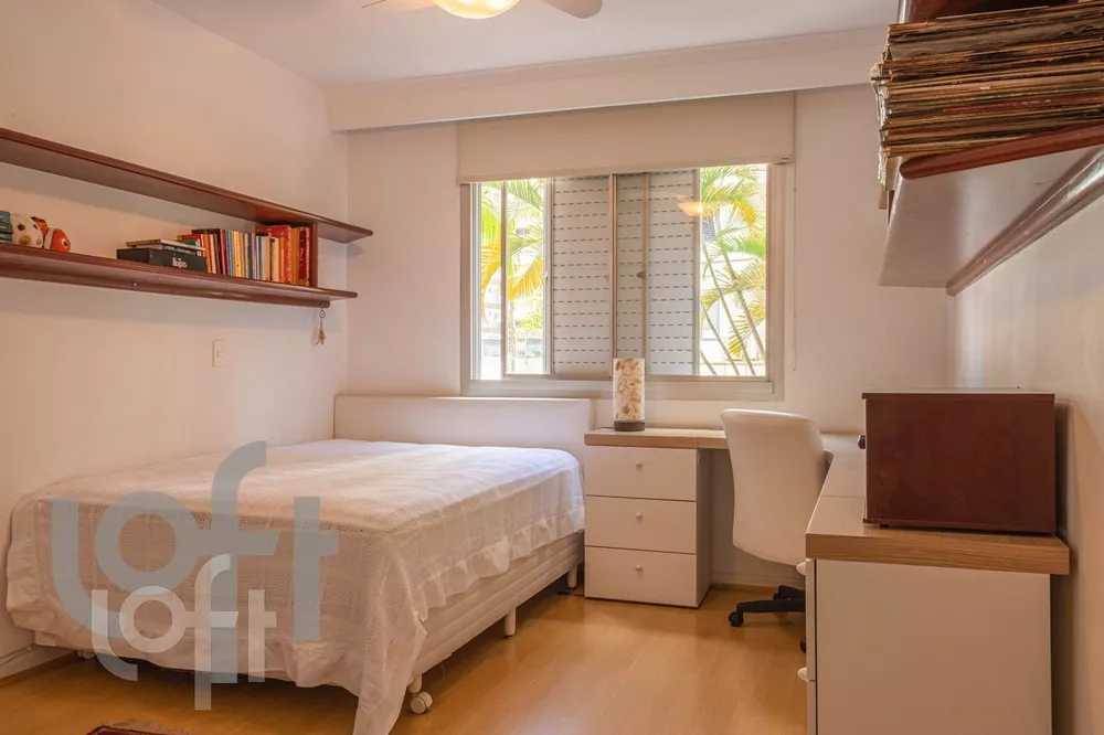 Apartamento à venda com 3 quartos, 214m² - Foto 4