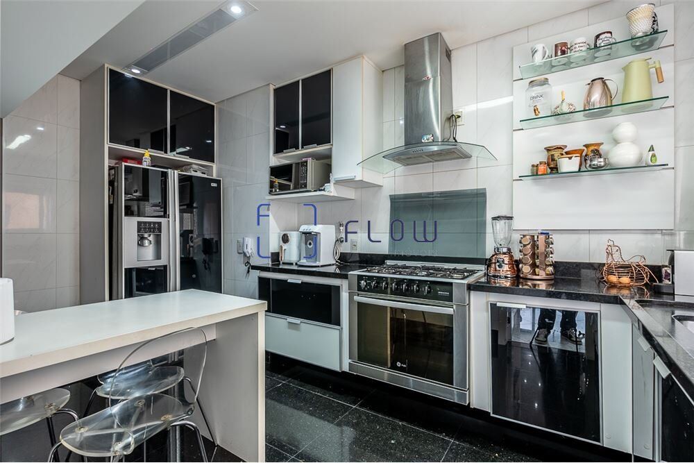 Apartamento à venda com 3 quartos, 180m² - Foto 23
