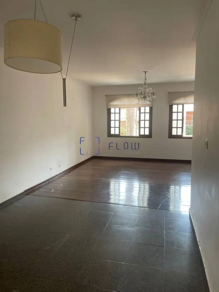 Casa, 3 quartos, 325 m² - Foto 1