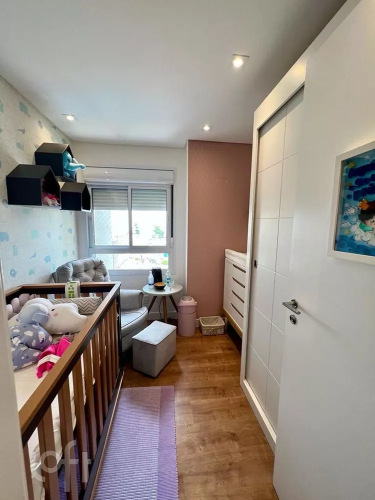 Apartamento à venda com 3 quartos, 122m² - Foto 4