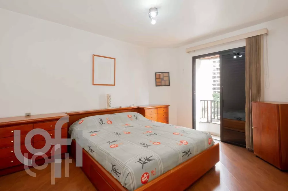 Apartamento à venda com 4 quartos, 146m² - Foto 4