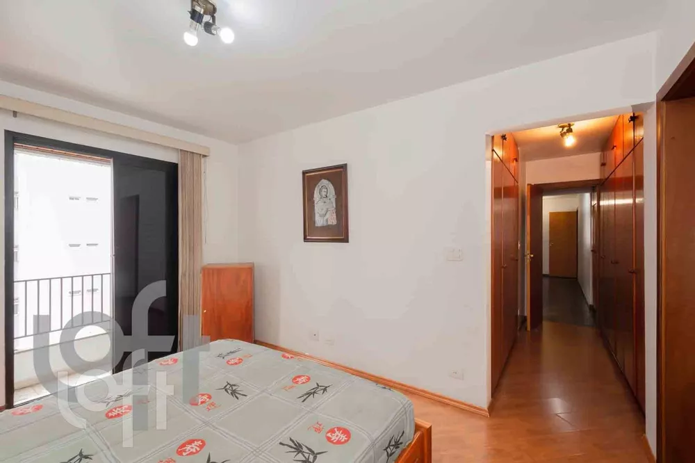 Apartamento à venda com 4 quartos, 146m² - Foto 3