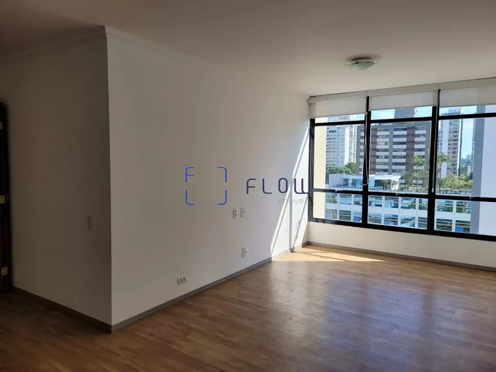 Apartamento à venda com 3 quartos, 107m² - Foto 2