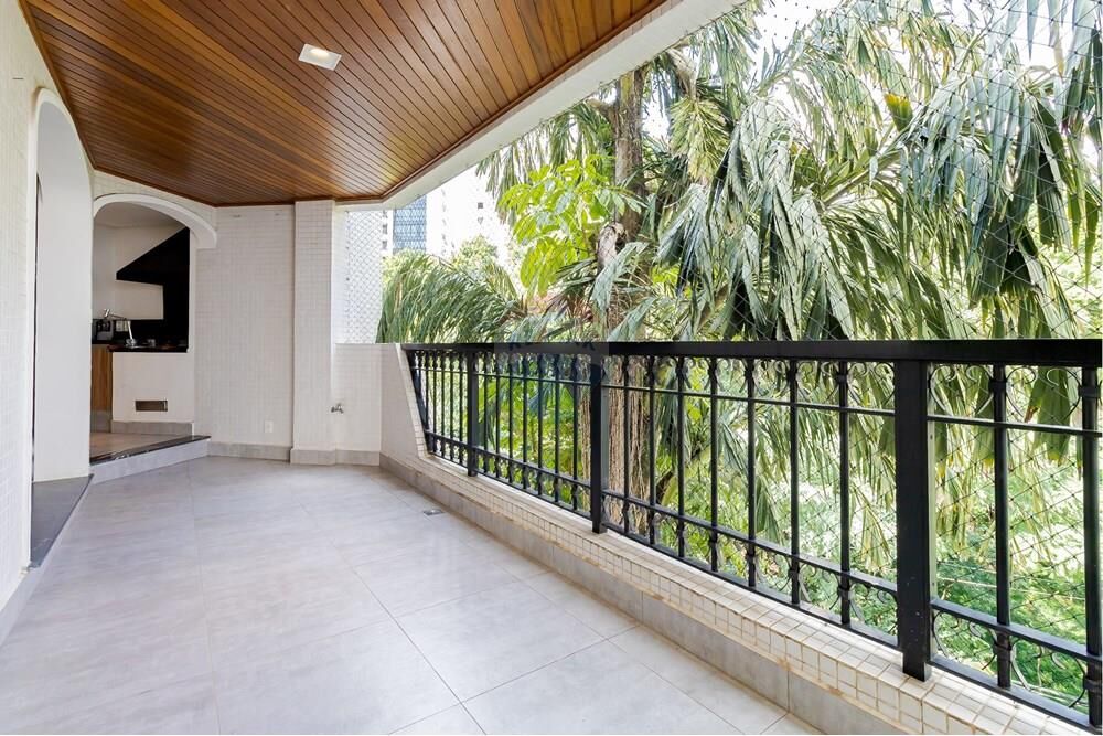 Apartamento à venda com 3 quartos, 300m² - Foto 4