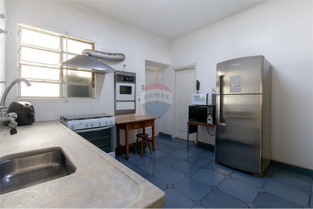 Apartamento para alugar com 4 quartos, 400m² - Foto 7