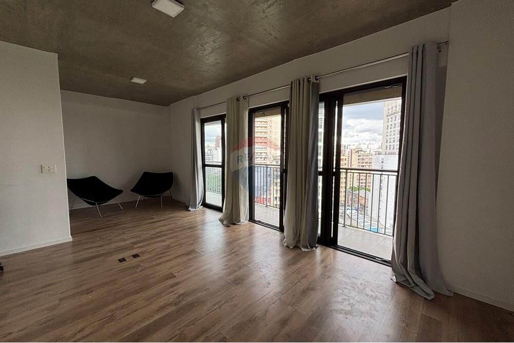 Apartamento à venda com 1 quarto, 44m² - Foto 1