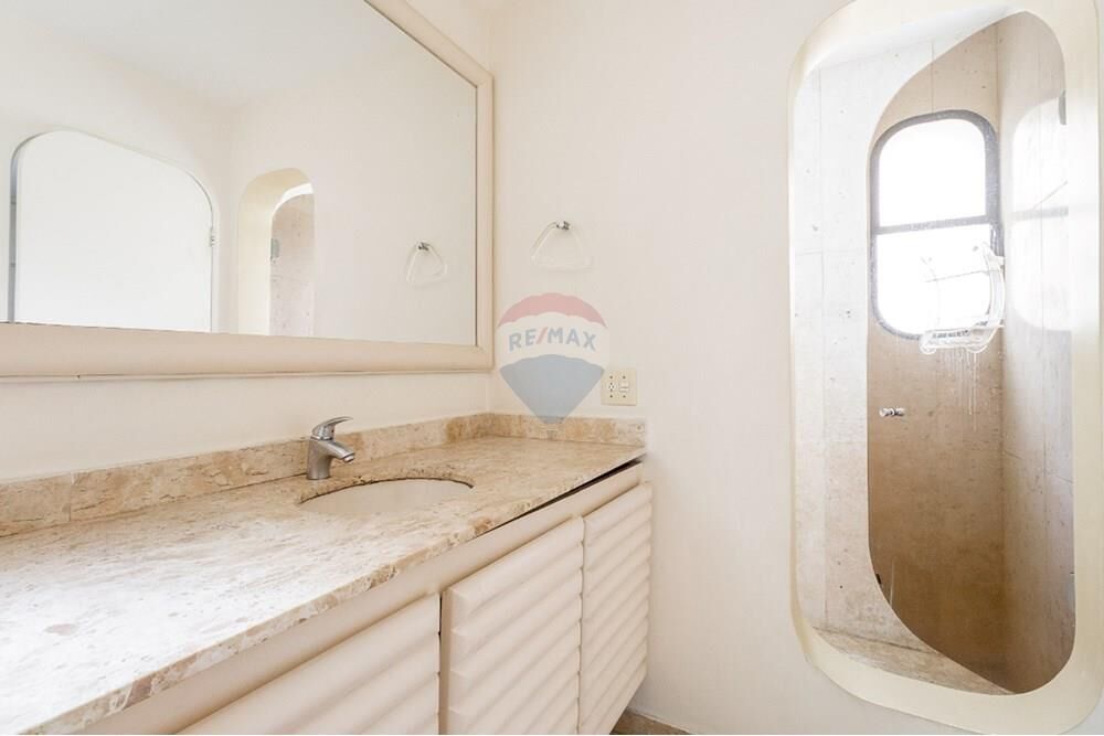 Apartamento à venda com 4 quartos, 276m² - Foto 12