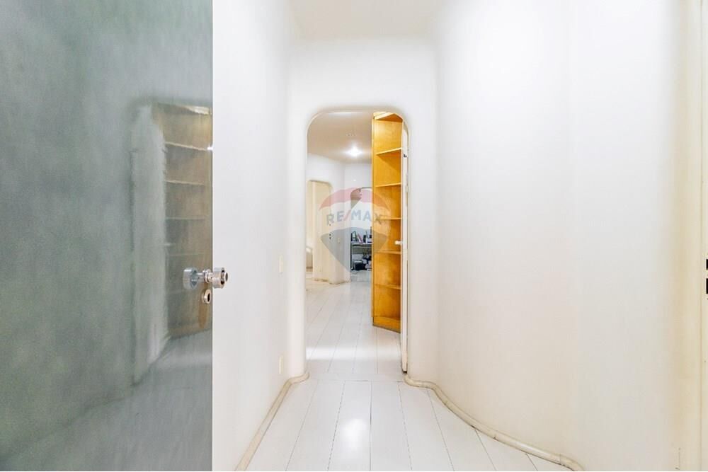 Apartamento à venda com 4 quartos, 276m² - Foto 11
