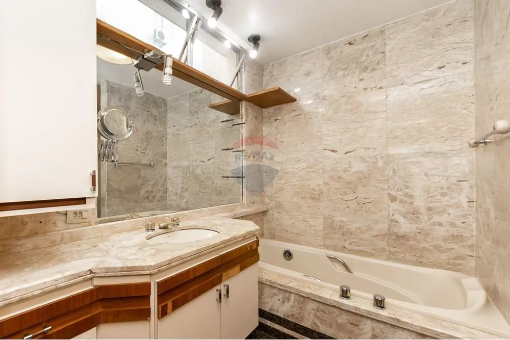 Apartamento, 3 quartos, 217 m² - Foto 1