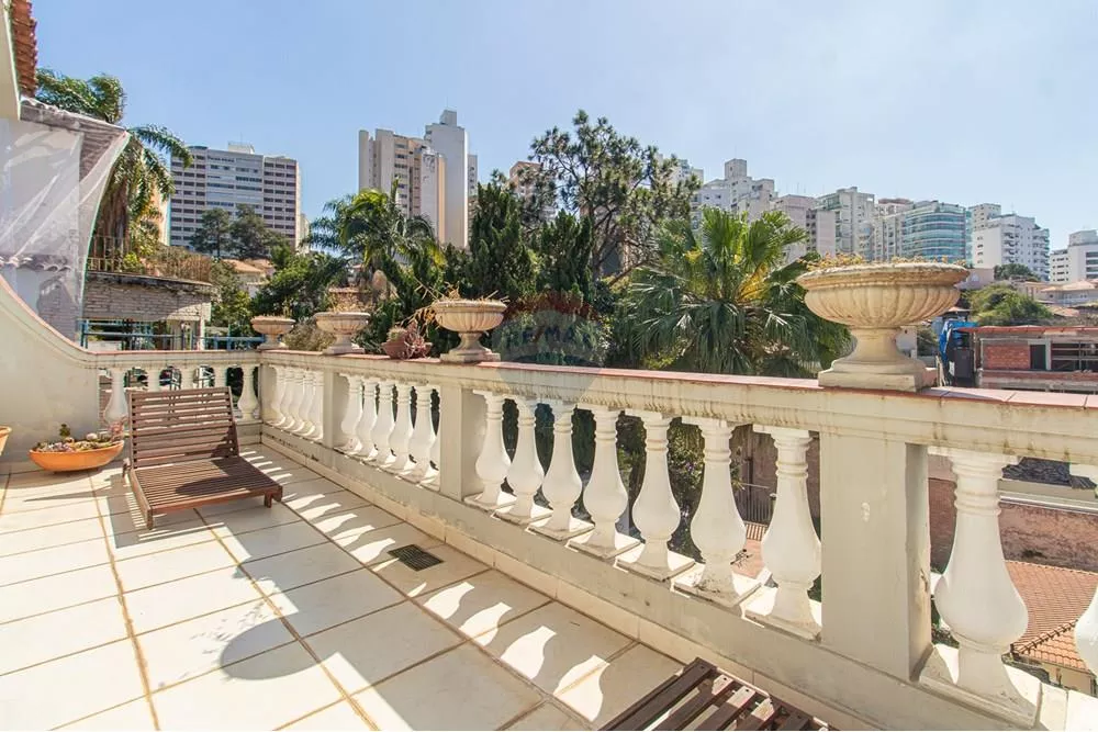 Casa, 4 quartos, 350 m² - Foto 1