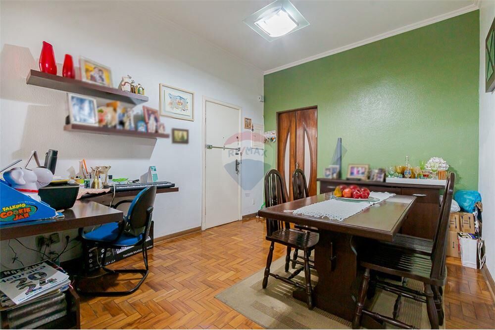 Apartamento à venda com 3 quartos, 80m² - Foto 2
