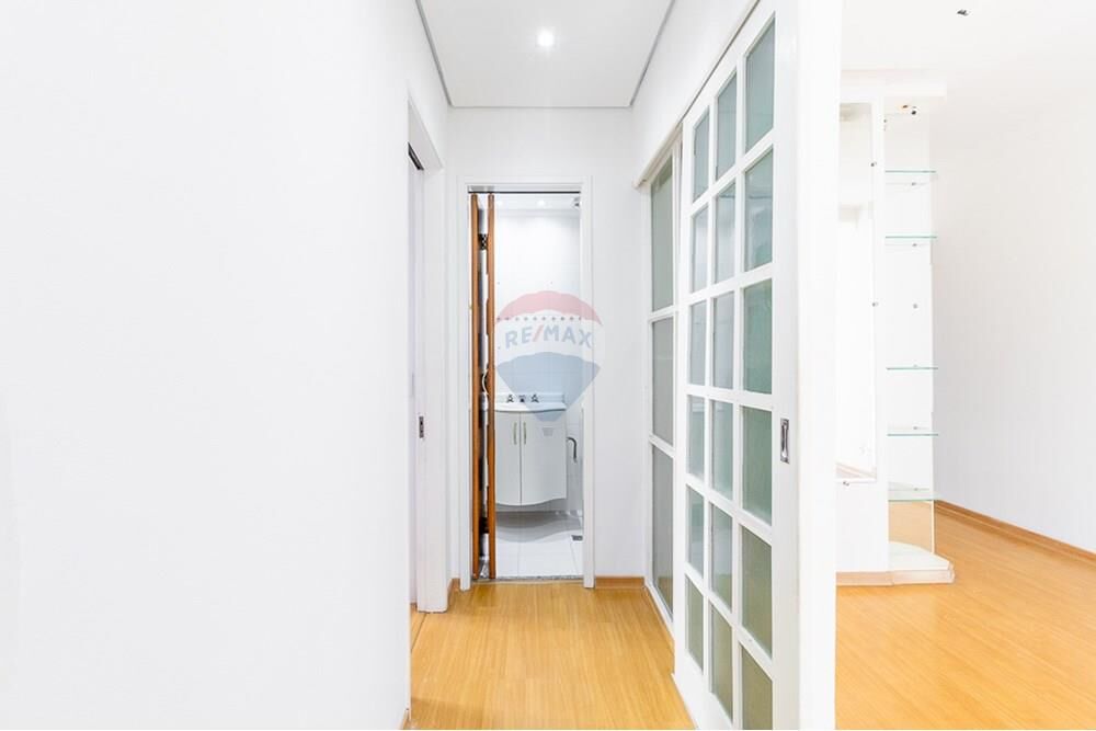 Apartamento à venda com 3 quartos, 68m² - Foto 2