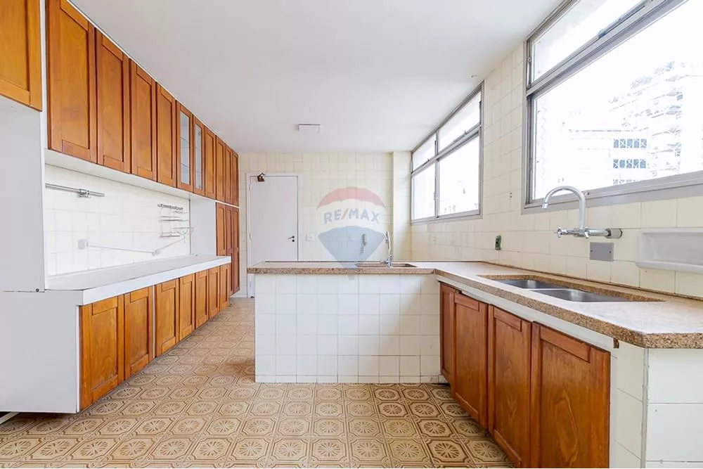 Apartamento, 4 quartos, 233 m² - Foto 2