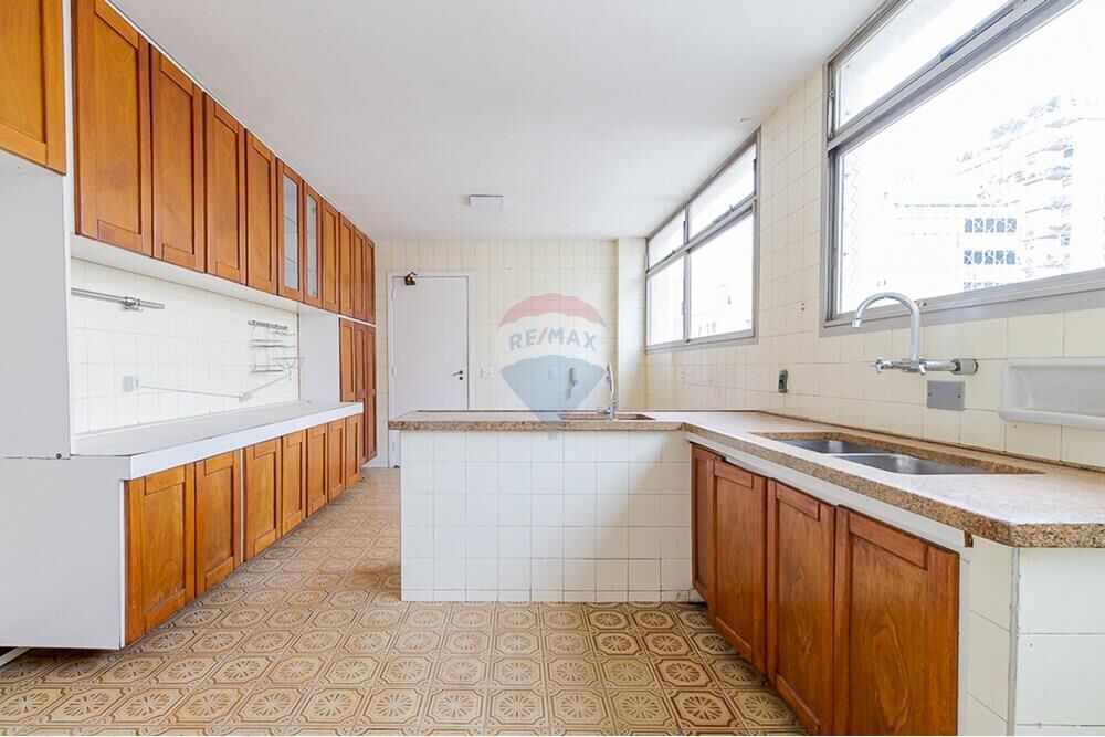 Apartamento à venda com 4 quartos, 233m² - Foto 10