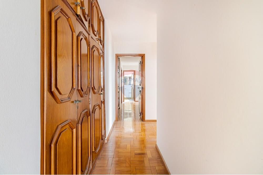 Apartamento à venda com 4 quartos, 233m² - Foto 24
