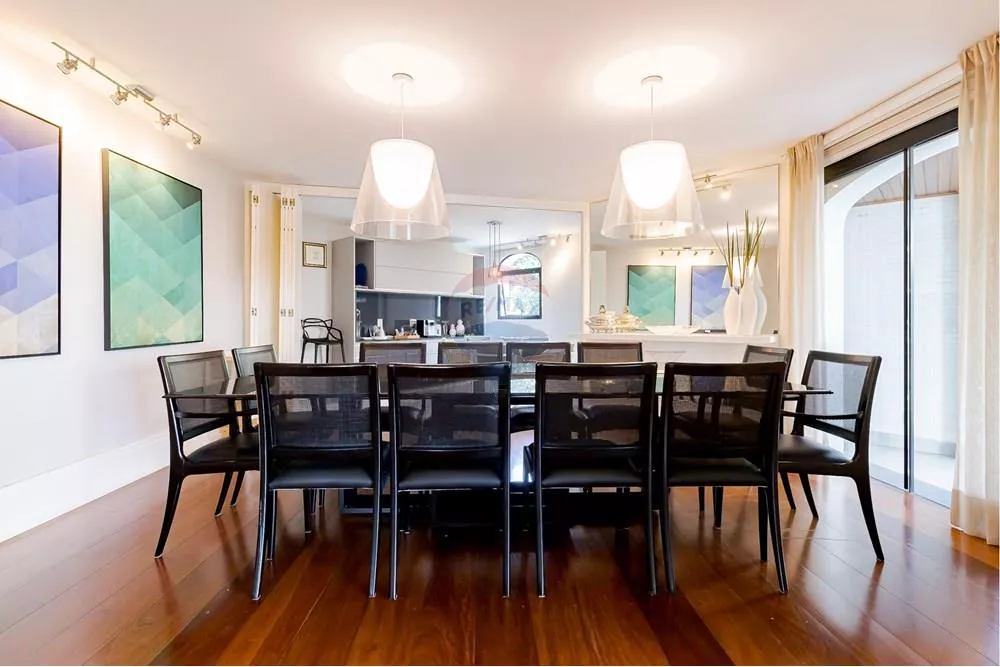 Apartamento, 3 quartos, 300 m² - Foto 1
