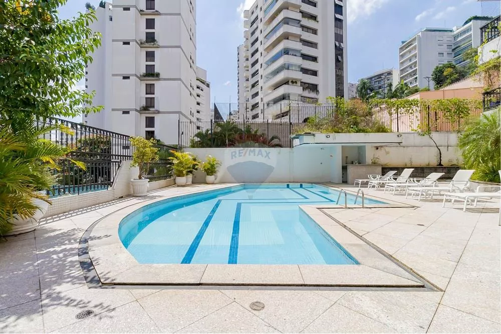 Apartamento, 3 quartos, 300 m² - Foto 2