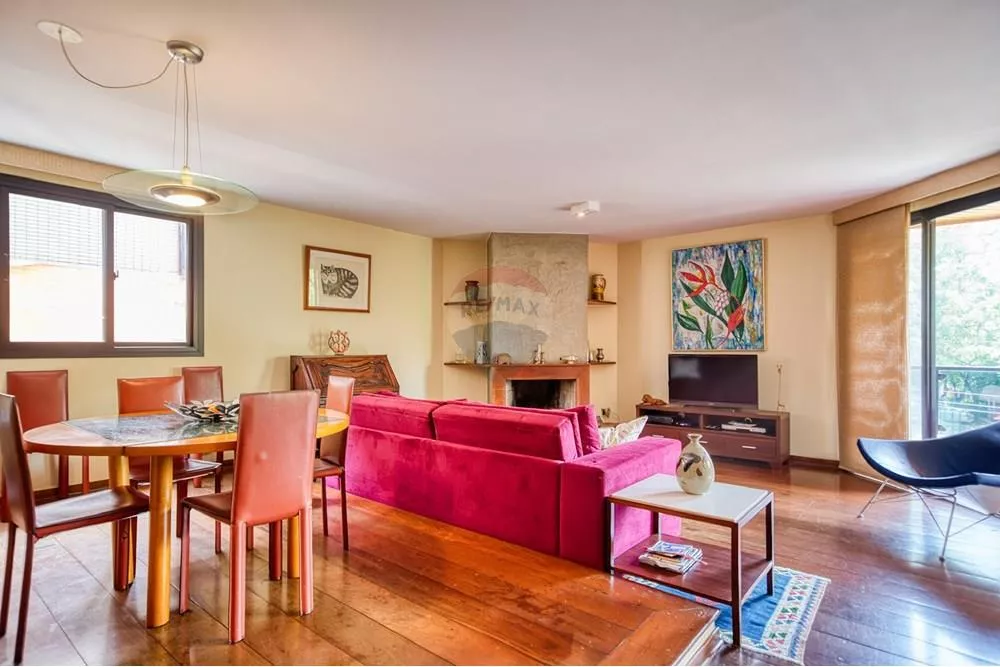 Apartamento, 3 quartos, 212 m² - Foto 1