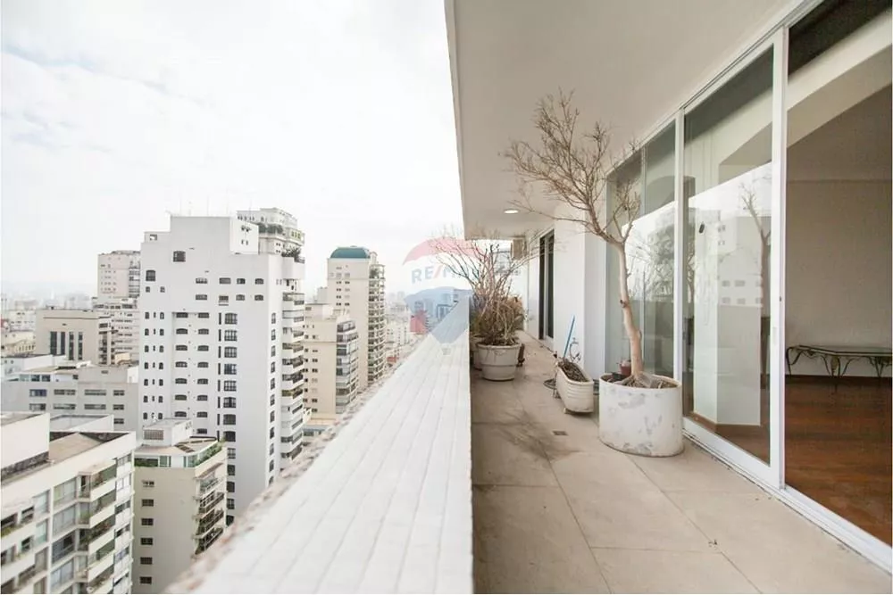 Apartamento, 3 quartos, 268 m² - Foto 2
