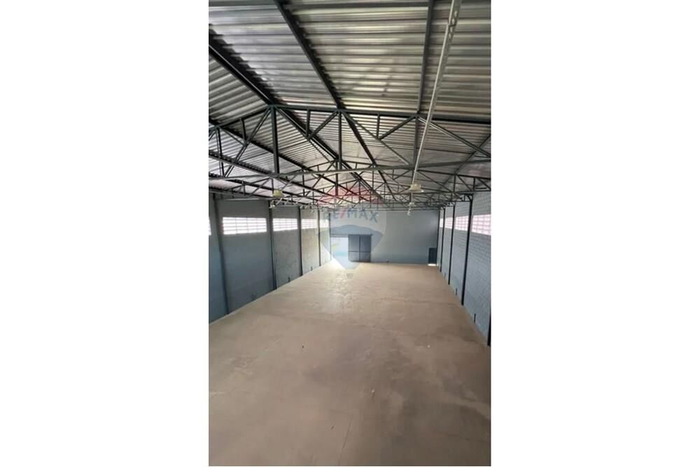 Depósito-Galpão-Armazém à venda, 750m² - Foto 1