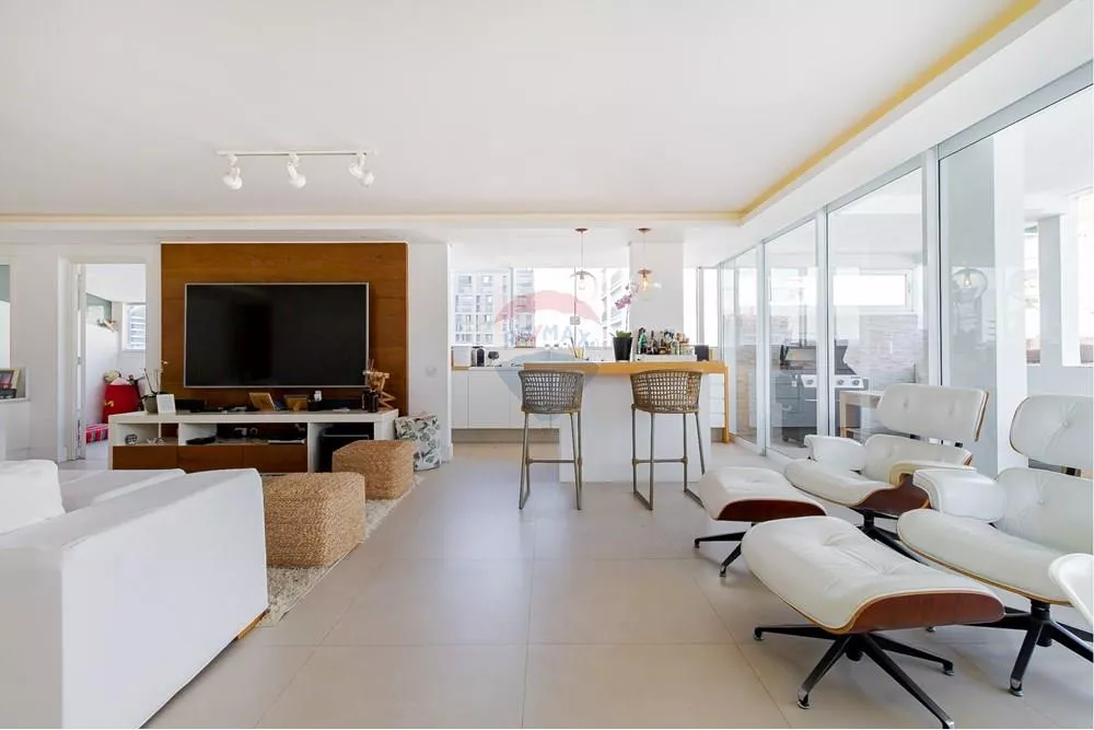 Cobertura, 3 quartos, 315 m² - Foto 4