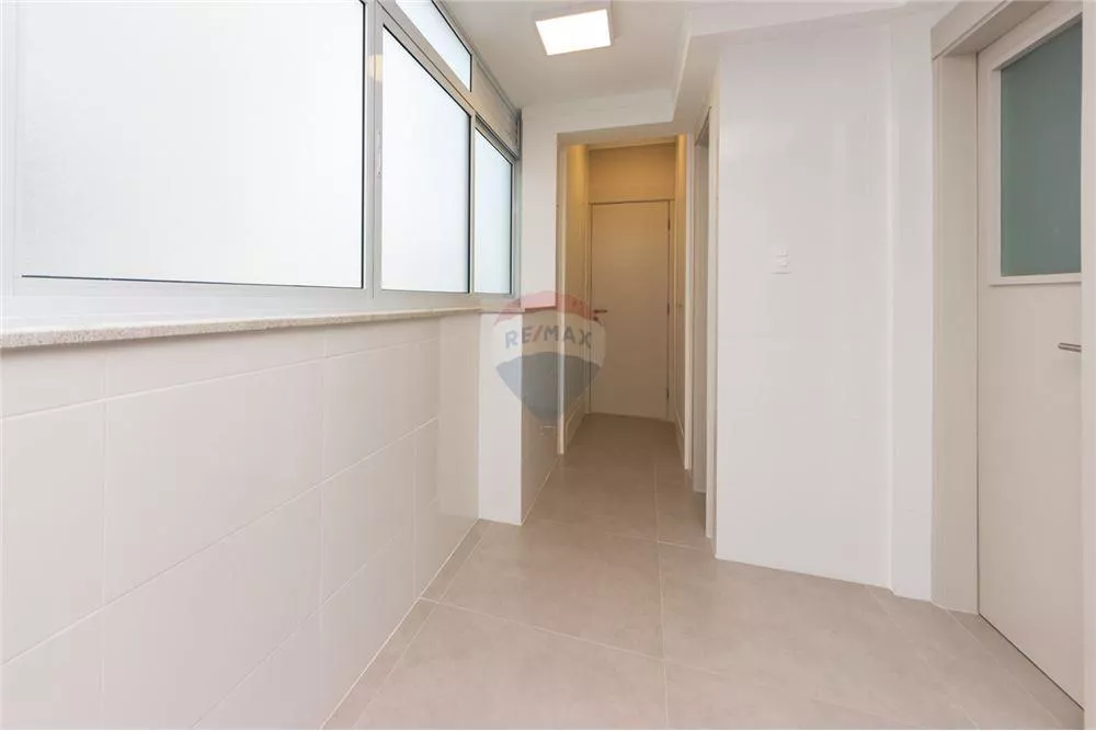 Apartamento, 3 quartos, 212 m² - Foto 4