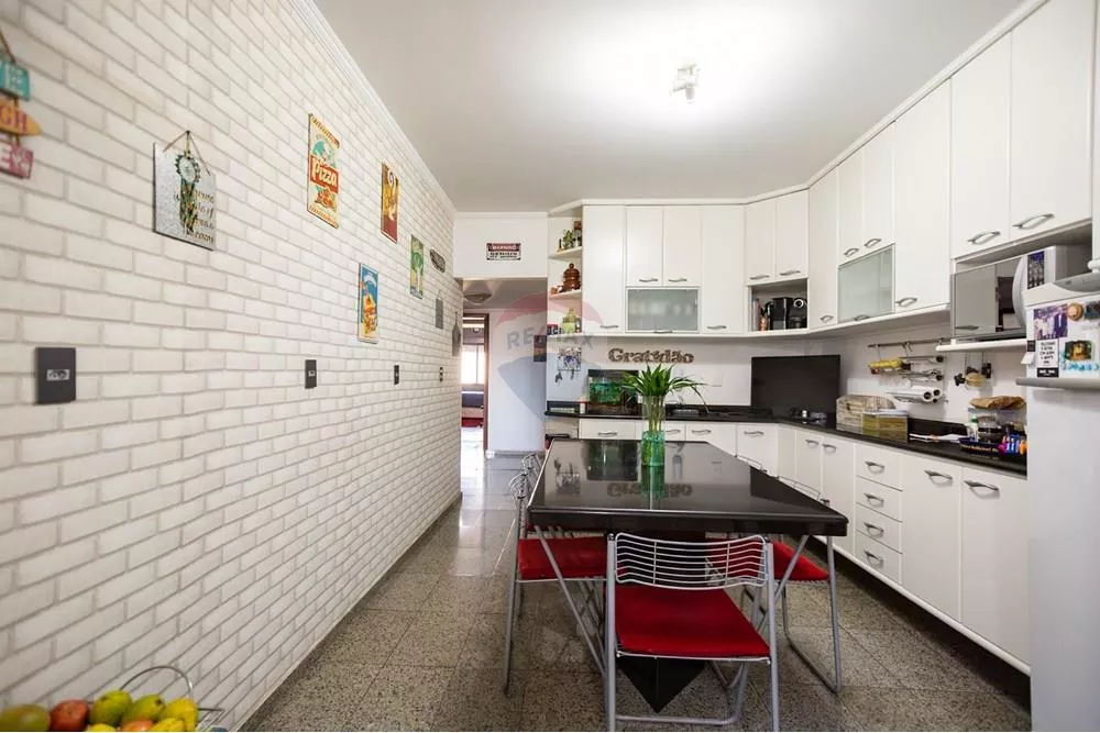 Apartamento, 4 quartos, 267 m² - Foto 1