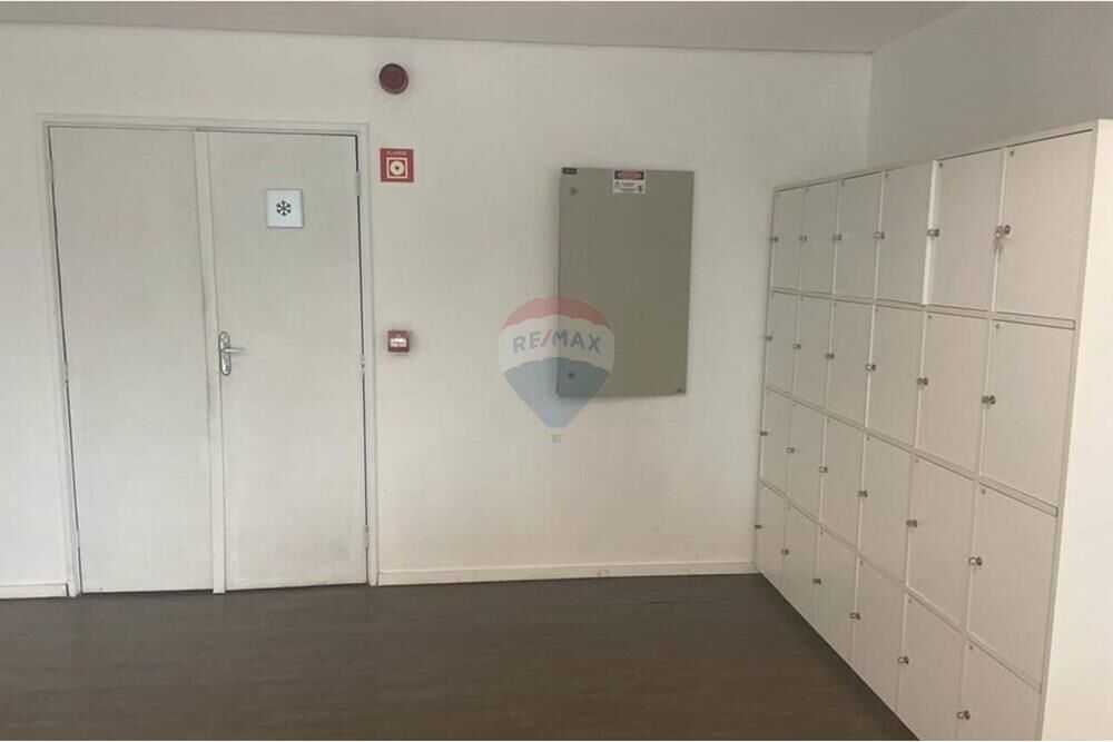 Sala-Conjunto, 1550 m² - Foto 13