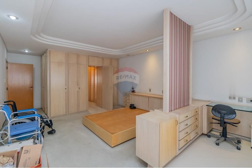 Apartamento à venda com 4 quartos, 238m² - Foto 6