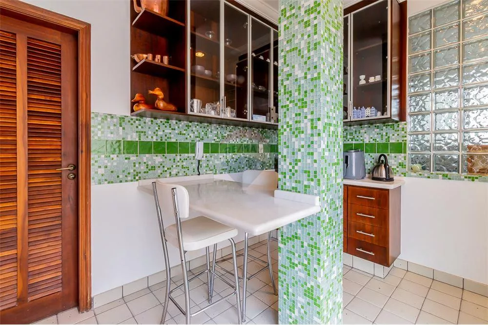 Apartamento, 3 quartos, 243 m² - Foto 3