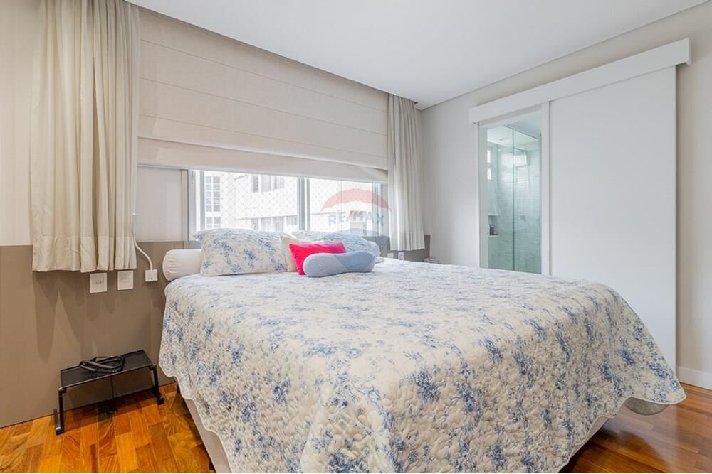 Apartamento à venda com 3 quartos, 156m² - Foto 12